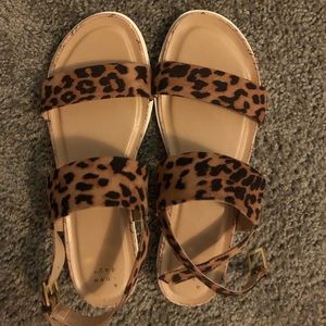 Leopard print sandles never worn